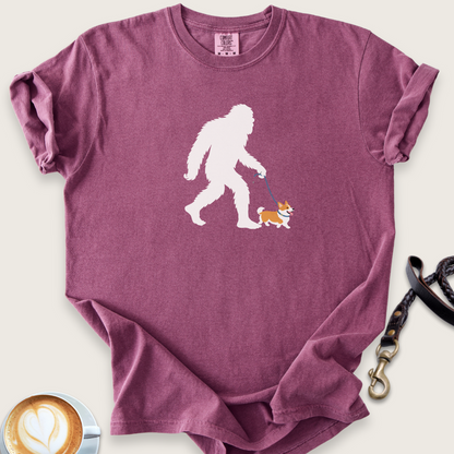 Bigfoot the dog walker T-shirt